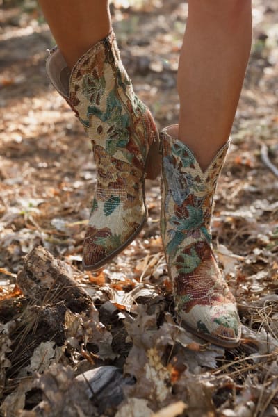Canyon Rose Boots in Multi from 3BN