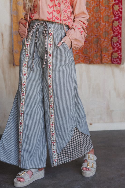 closeup of pants in Chamomile Muse 3 Piece Bundle in Natural from Three Bird Nest