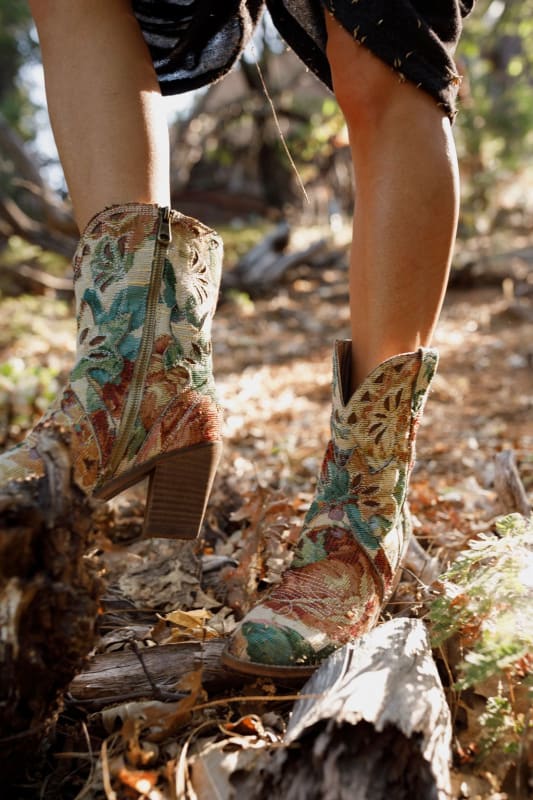 Canyon Rose Boots in Multi from 3BN