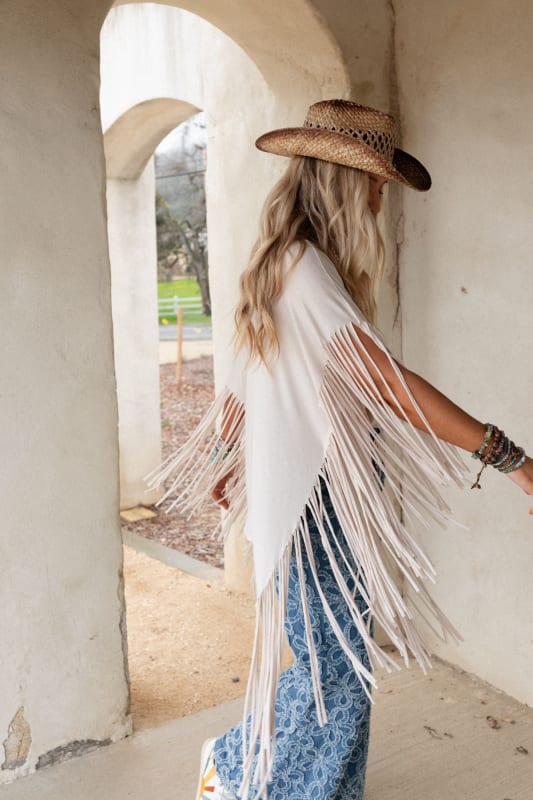side view of The Nest Showstopper Fringe Top in Oat from 3BN