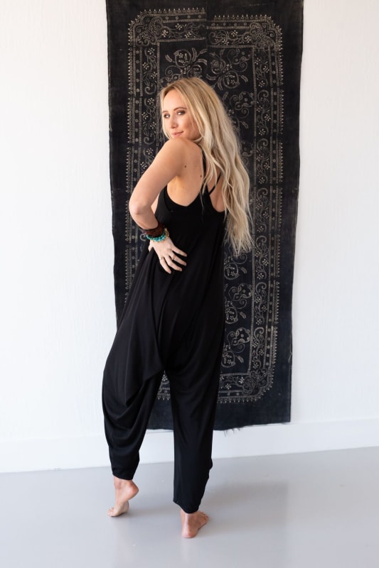 3BN The Perfect Harem Jumpsuit - Black | CORE - Three Bird Nest