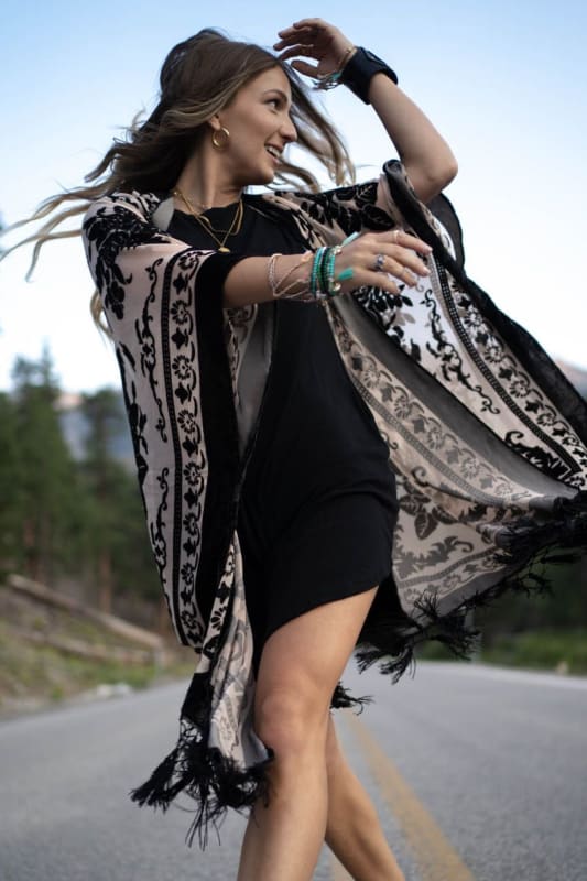 Crushin' On You Velvet Kimono - Black | Kimonos - Three Bird Nest
