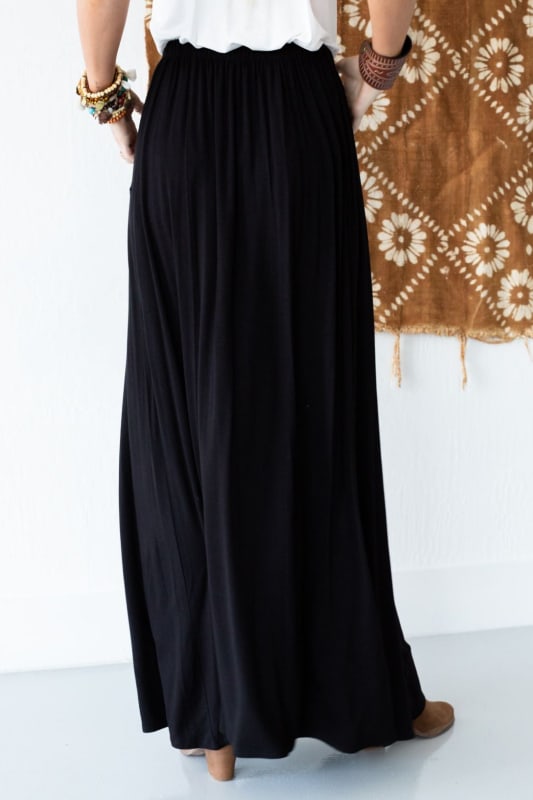 3BN Pocketed Maxi Skirt - Black | CORE - Three Bird Nest